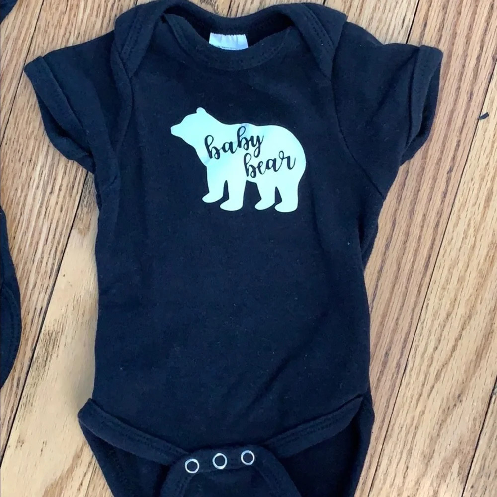 Family Christmas one piece baby bear 0-3 mo black outfit